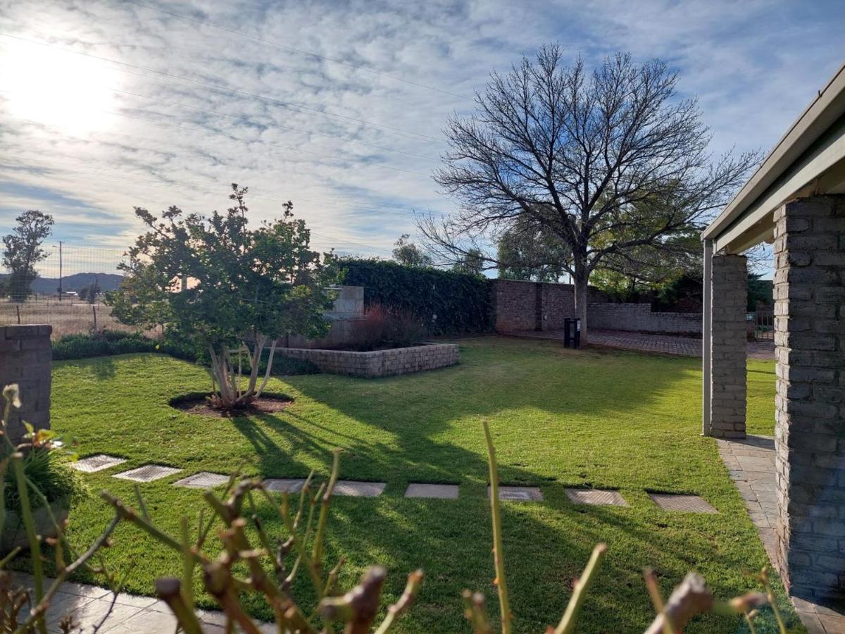 Aloes Guest House 62 On Meintjies Middelburg  Exterior photo