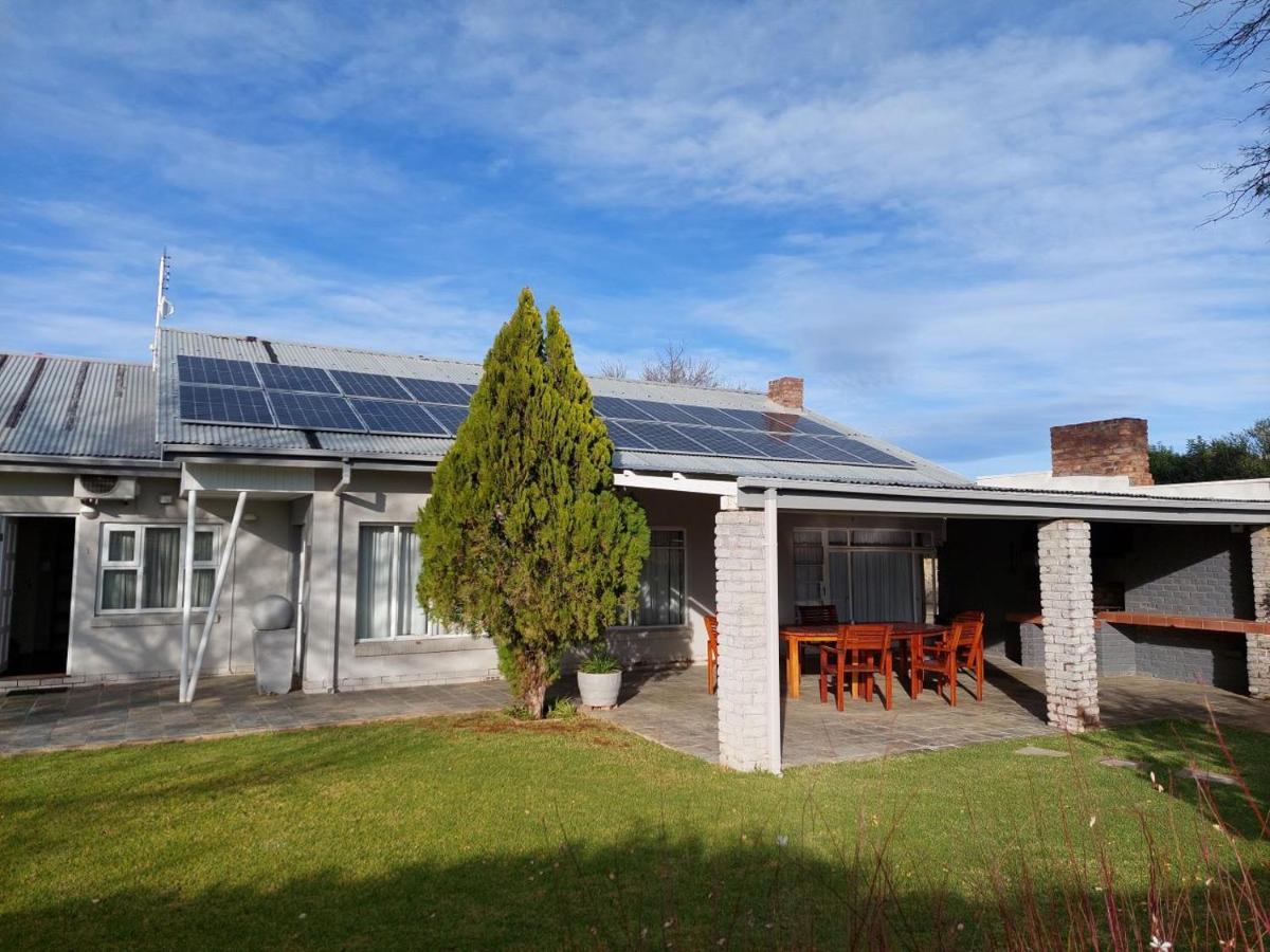 Aloes Guest House 62 On Meintjies Middelburg  Exterior photo