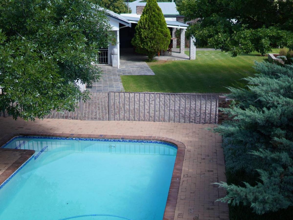 Aloes Guest House 62 On Meintjies Middelburg  Exterior photo